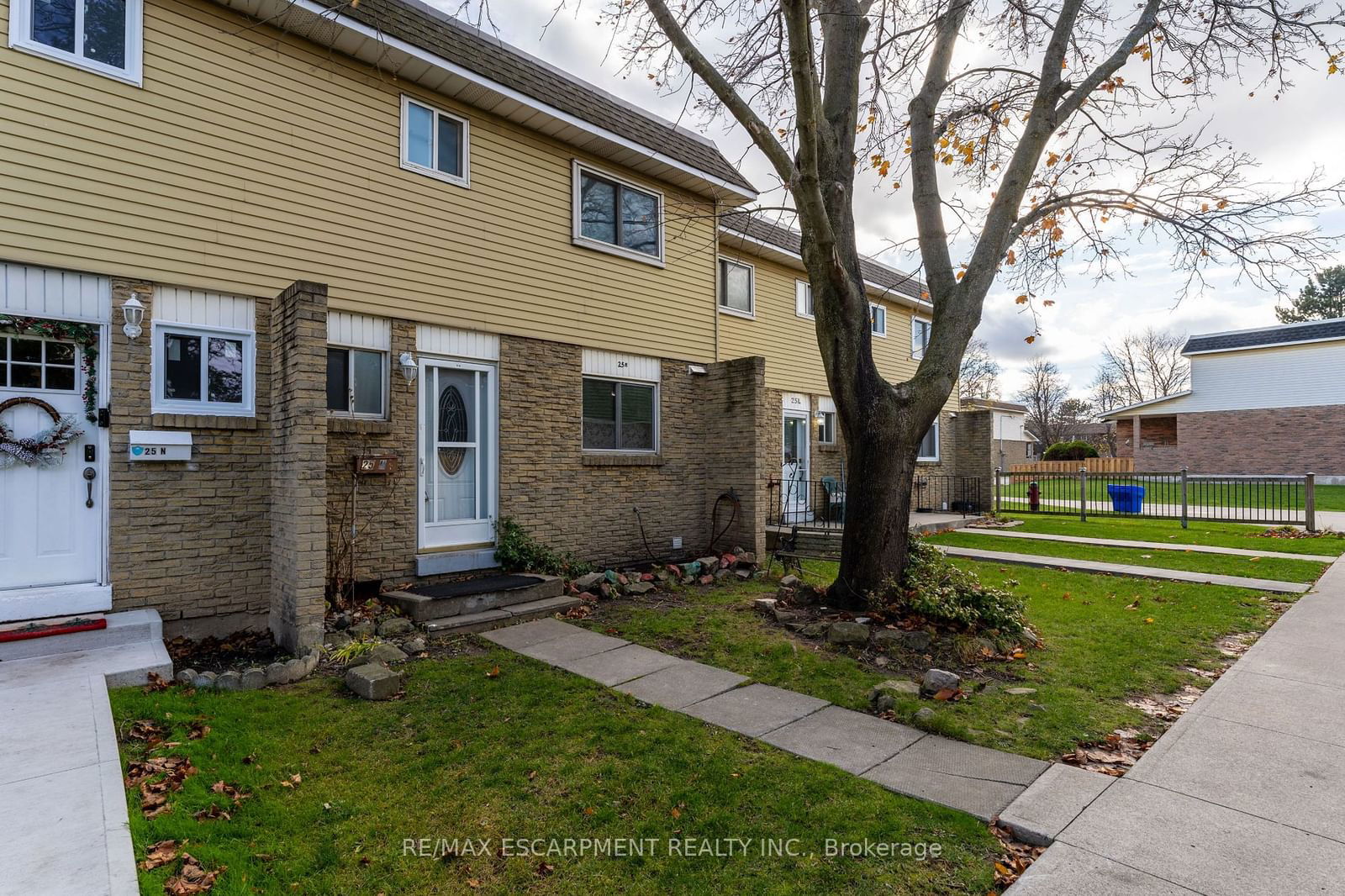 Bryna Avenue Townhomes, Hamilton, Toronto