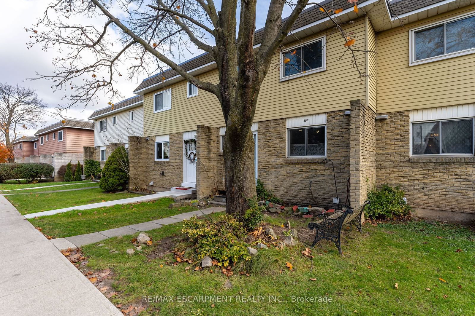 Bryna Avenue Townhomes, Hamilton, Toronto