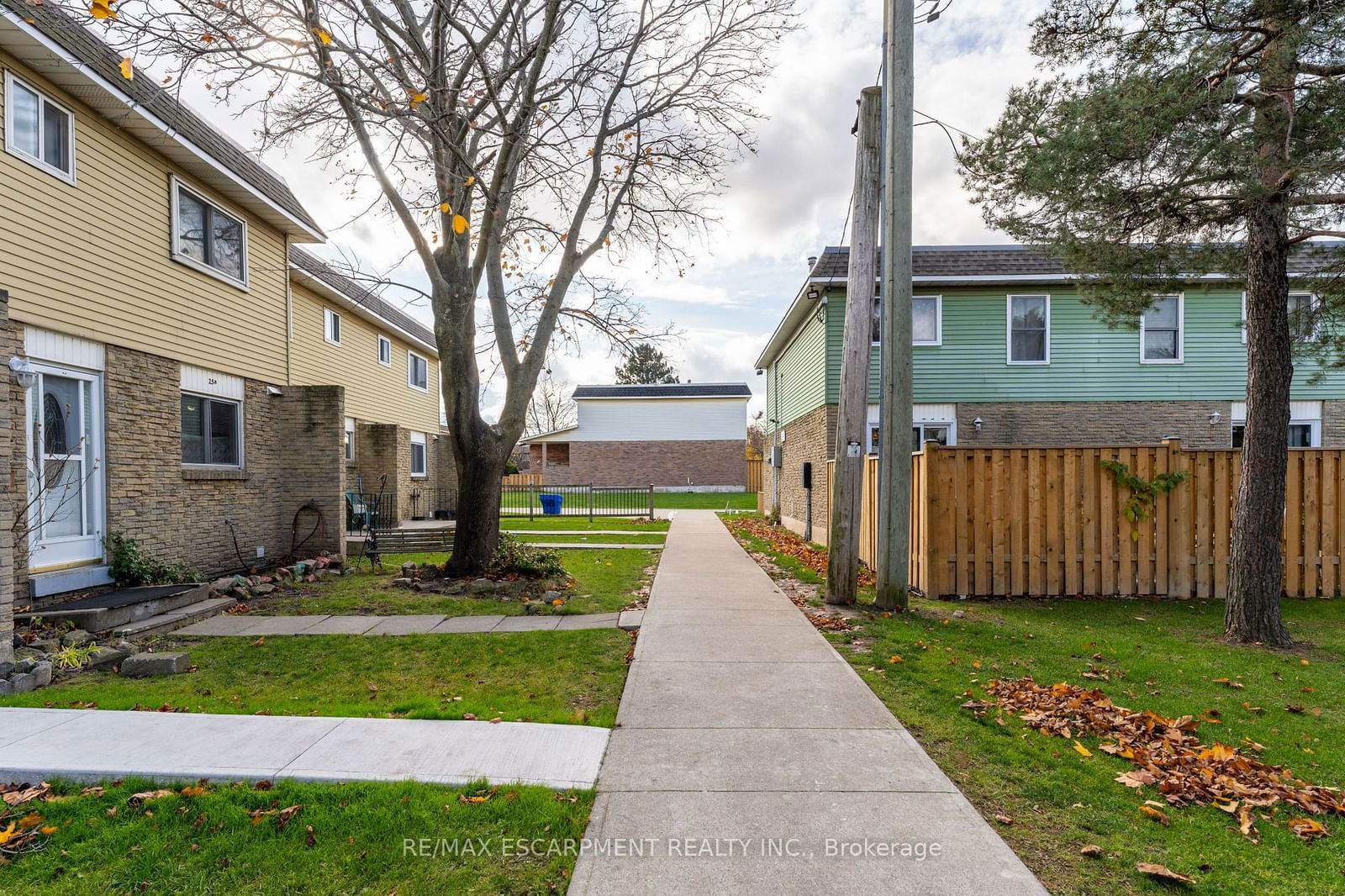 Bryna Avenue Townhomes, Hamilton, Toronto