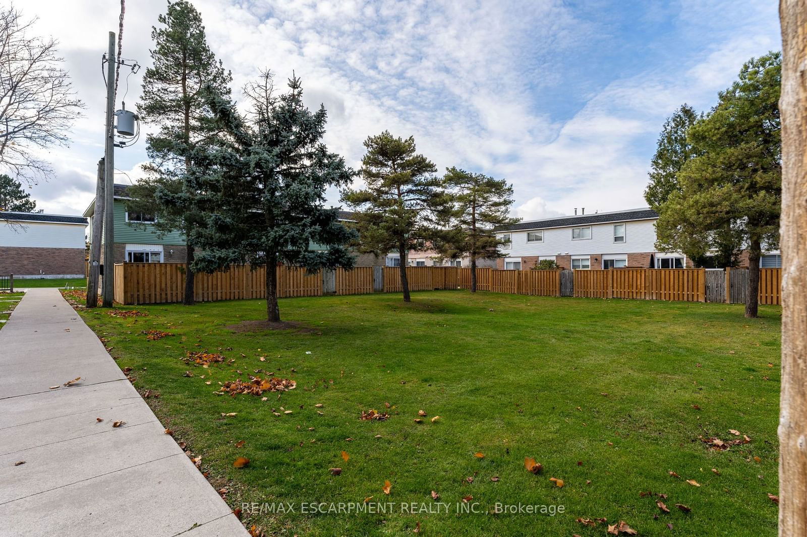 Bryna Avenue Townhomes, Hamilton, Toronto