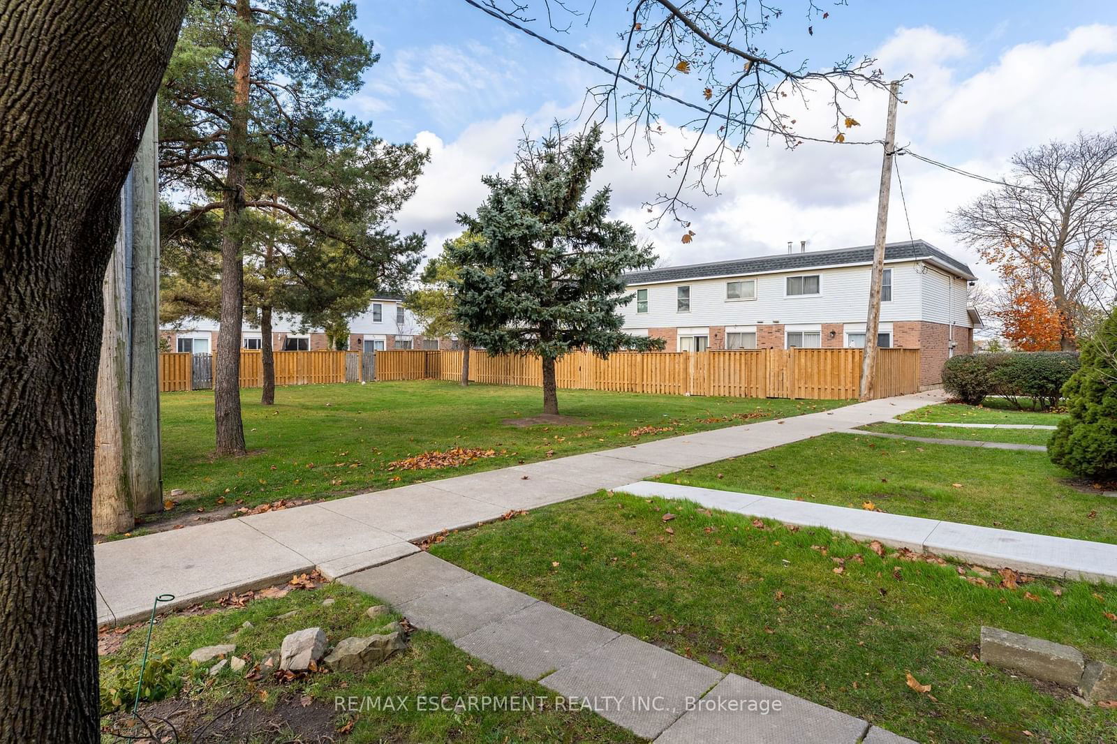 Bryna Avenue Townhomes, Hamilton, Toronto