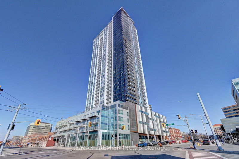 60 Frederick St, unit 813 for rent