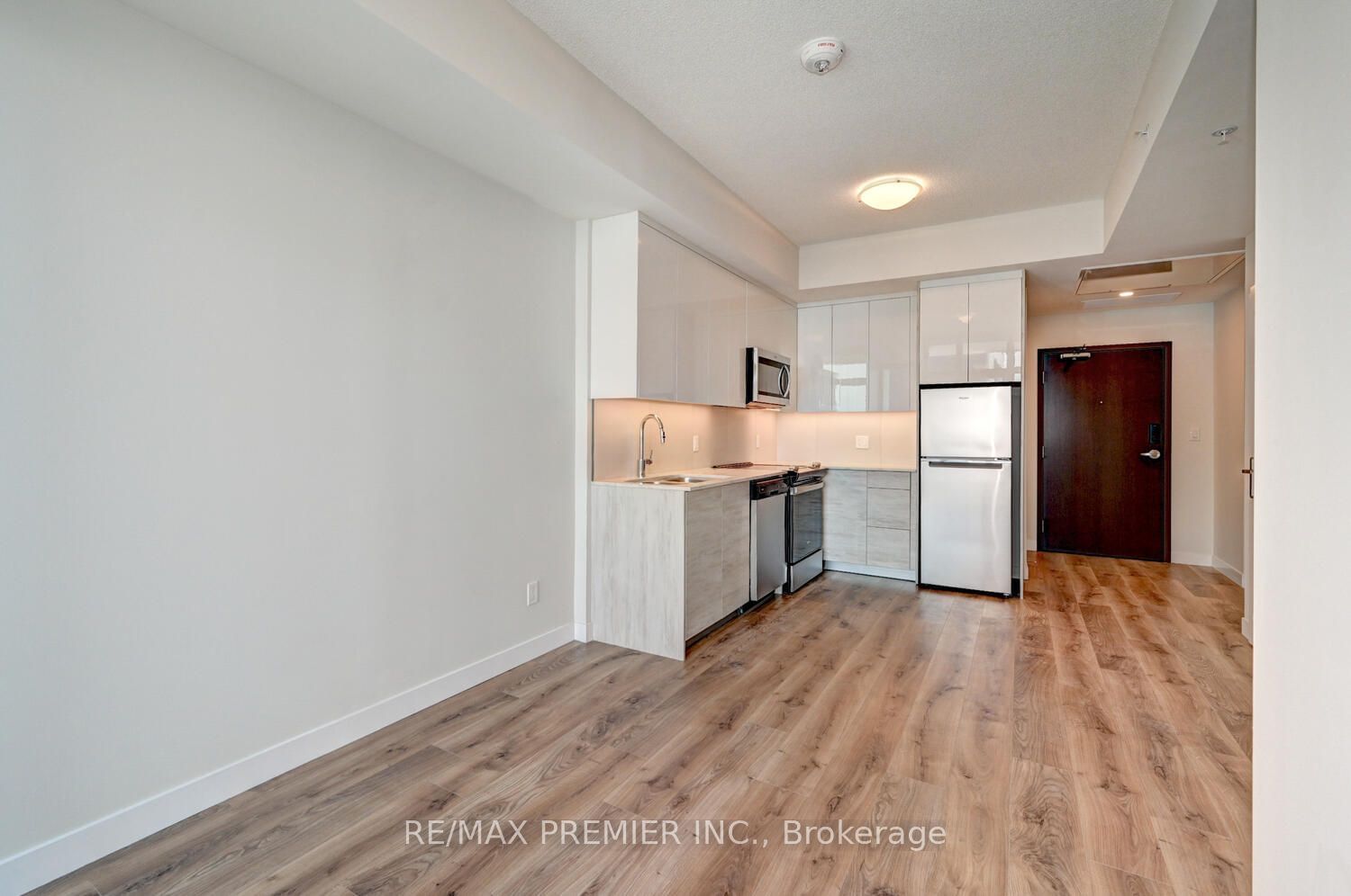 60 Frederick St, unit 813 for rent