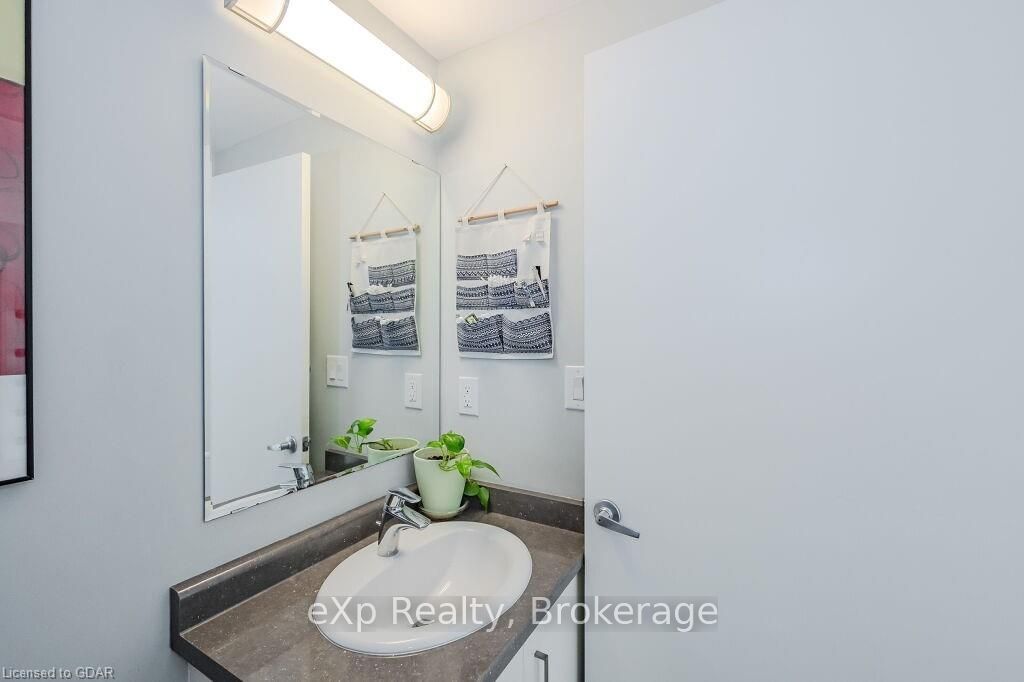 53 ARTHUR St S, unit 801 for sale