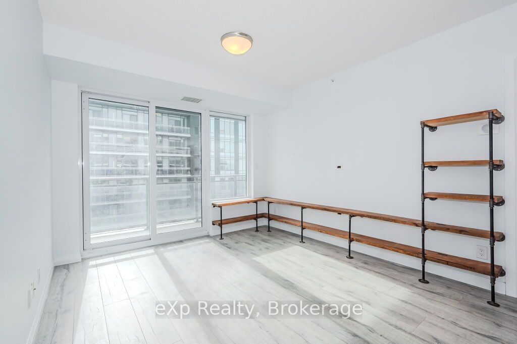 53 ARTHUR St S, unit 801 for sale