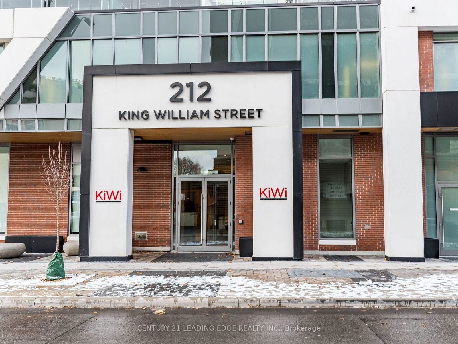 212 King William St, unit 402 for rent