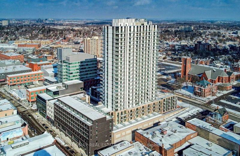 55 Duke St W, unit 1304 for rent