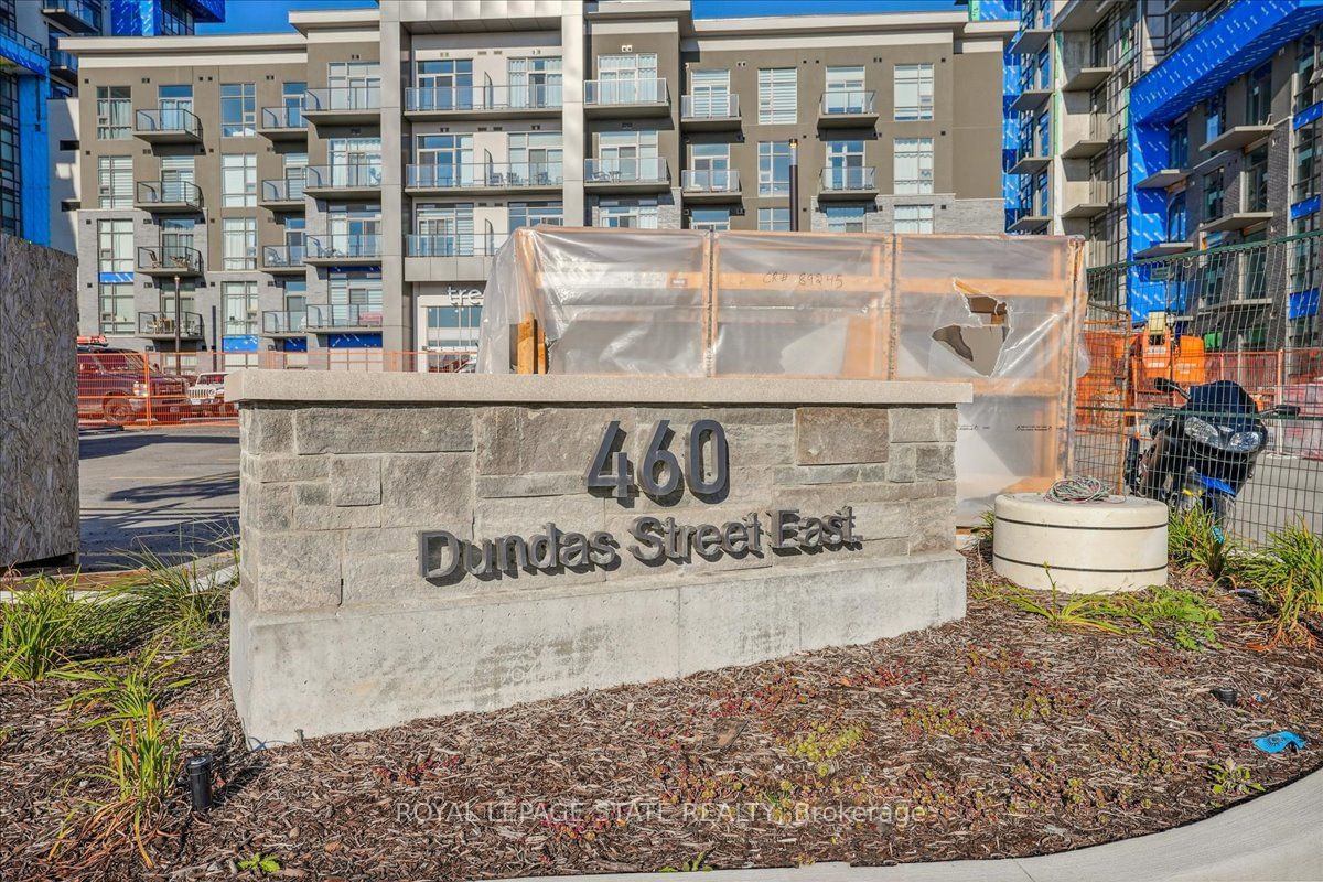 460 Dundas St E, unit 815 for rent