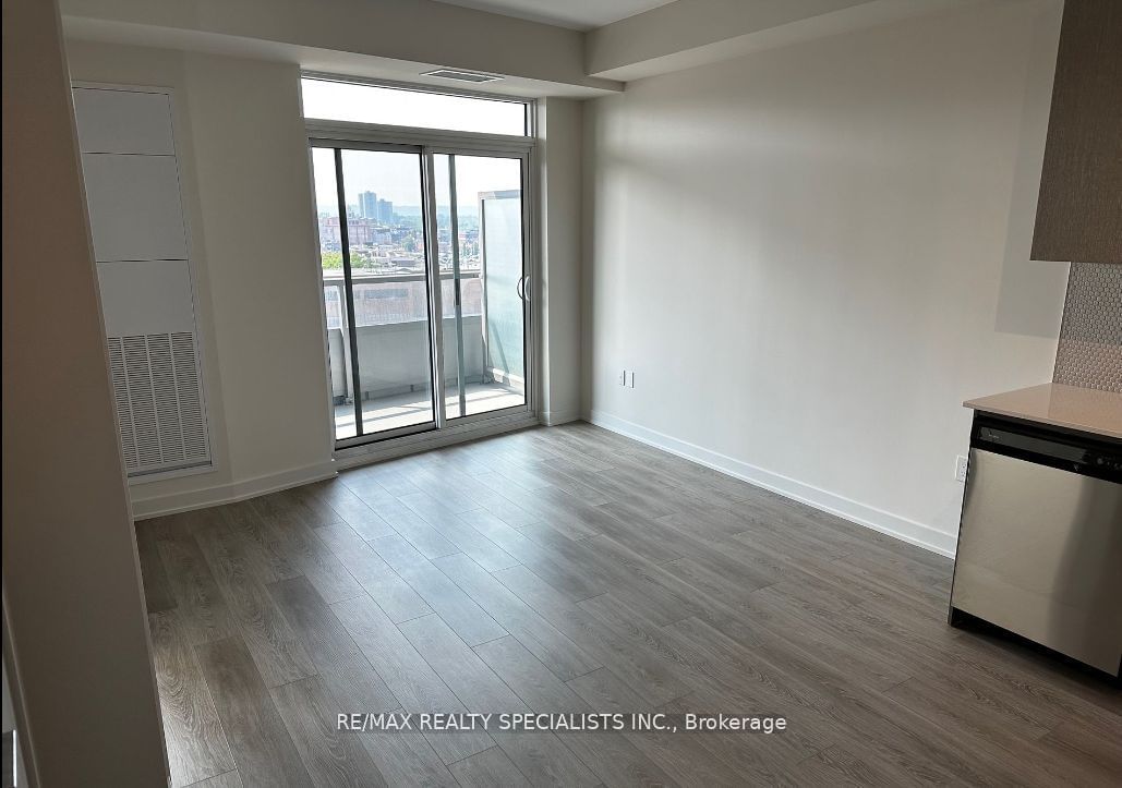 212 King William St, unit 1016 for sale