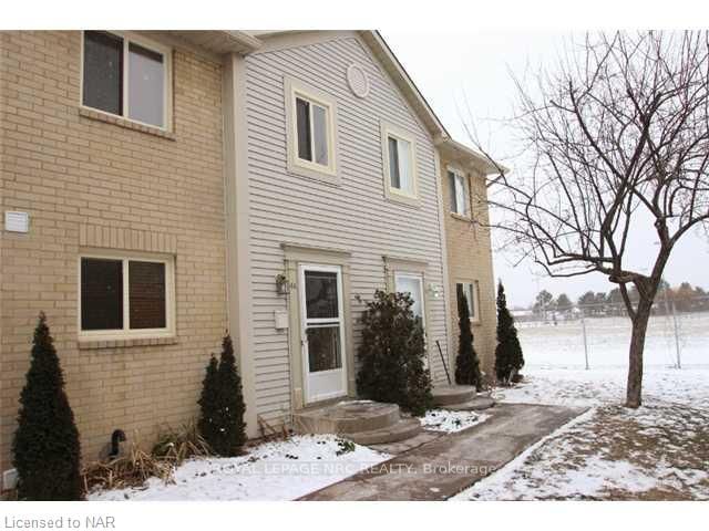 65 Dorchester Blvd, unit 44 for rent