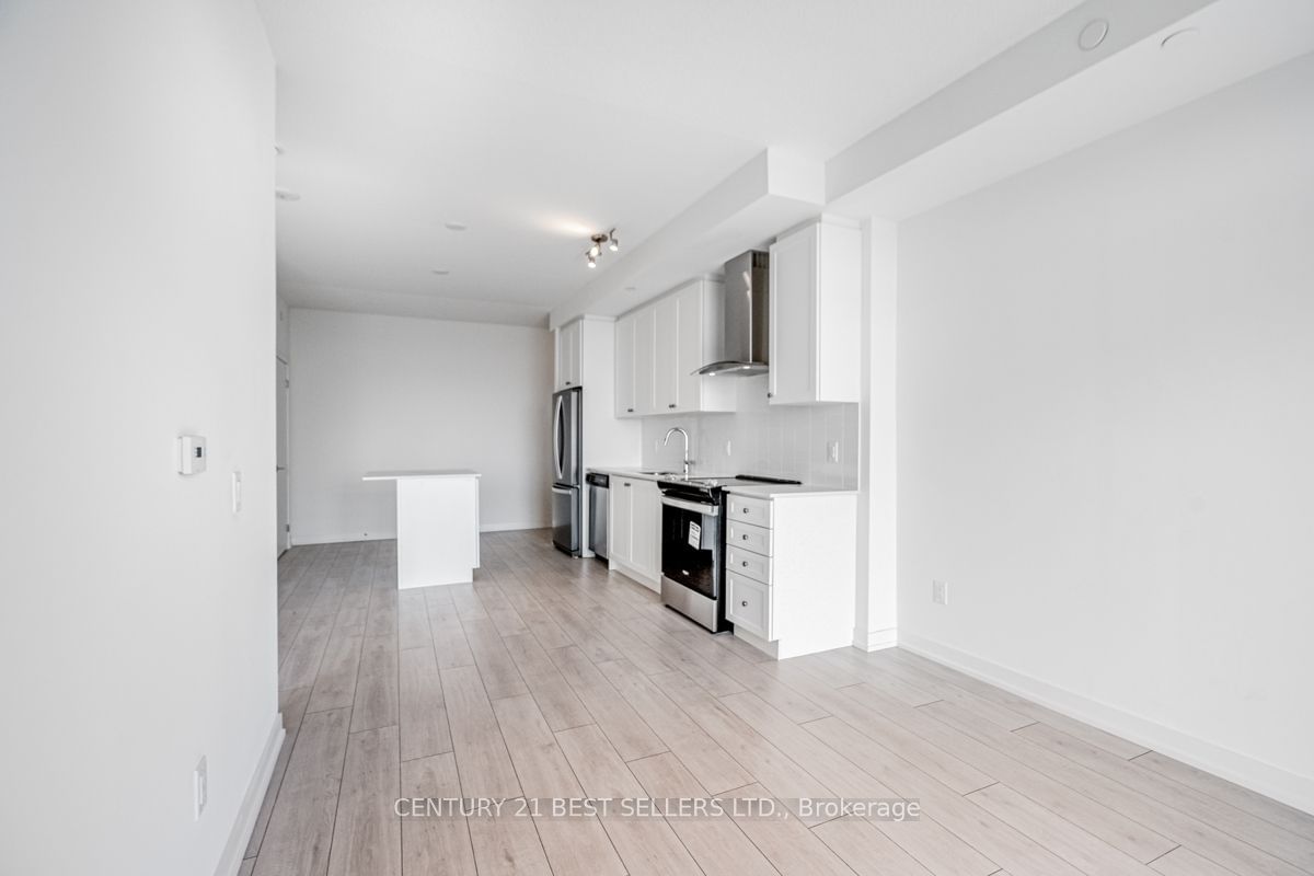 55 Duke St W, unit 2205 for rent