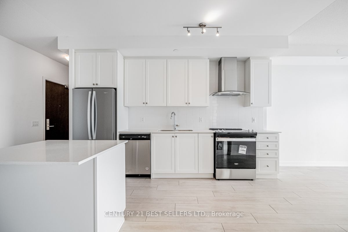 55 Duke St W, unit 2205 for rent