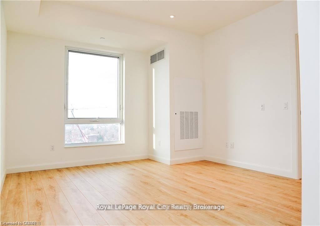 741 KING St W, unit 1204 for rent