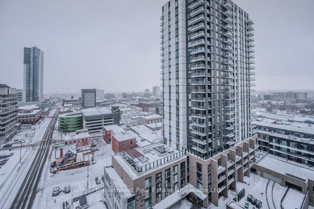 85 Duke St W, unit 1304 for rent