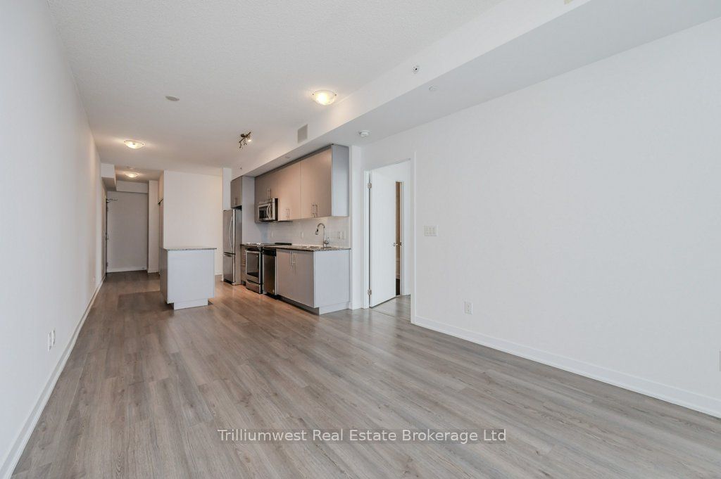 85 Duke St W, unit 1304 for rent