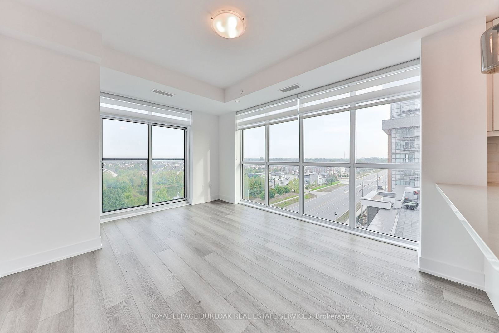 460 Dundas St E, unit 705 for rent