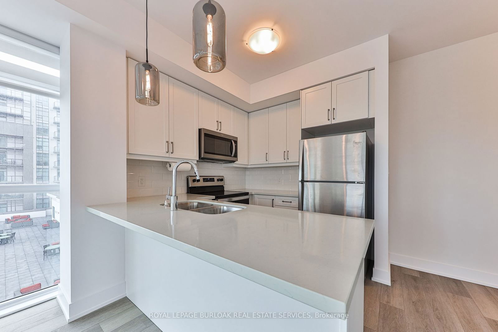 460 Dundas St E, unit 705 for rent