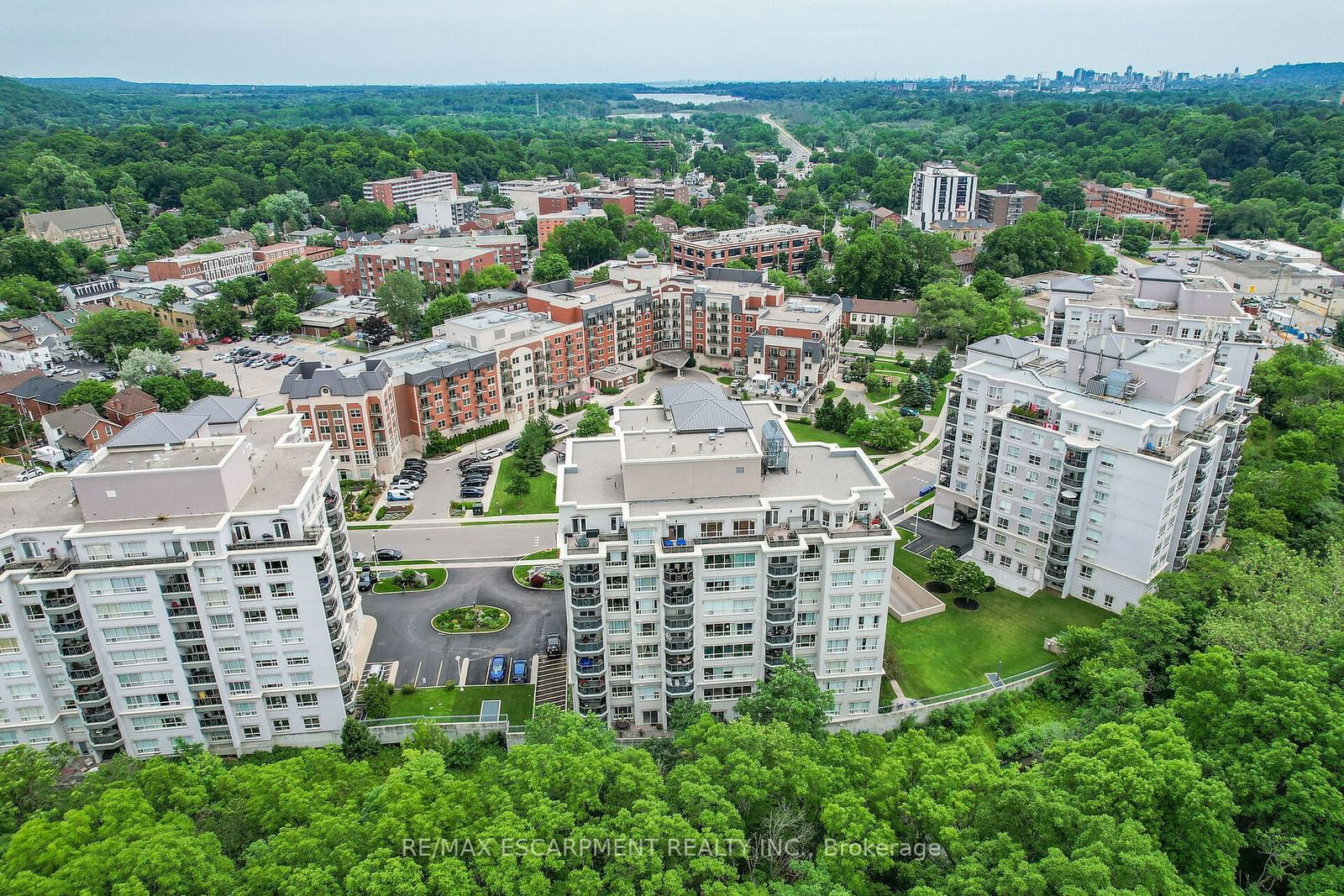 Spencer Creek Village Condos, Hamilton, Toronto