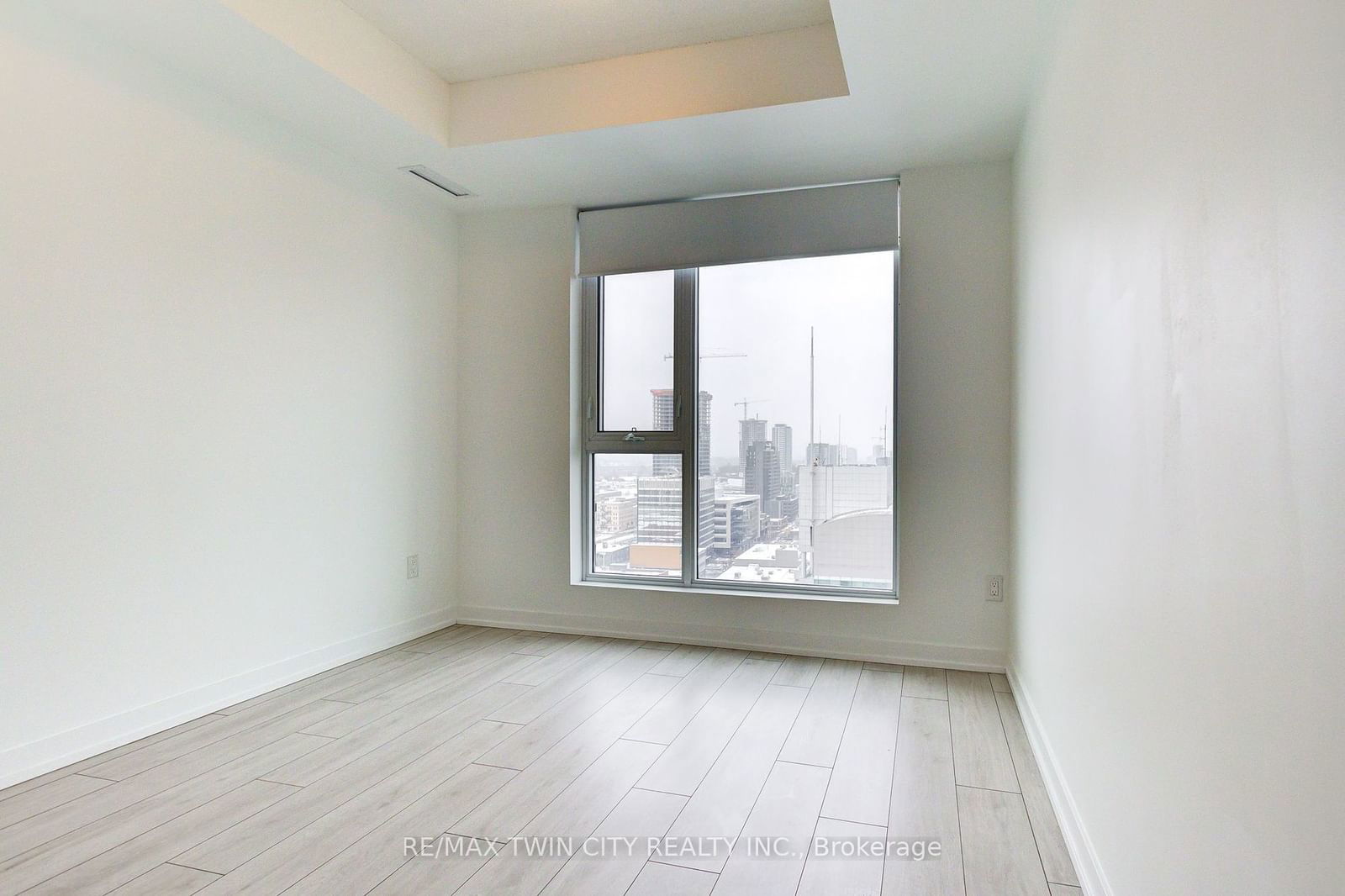 55 Duke St W, unit 1701 for sale