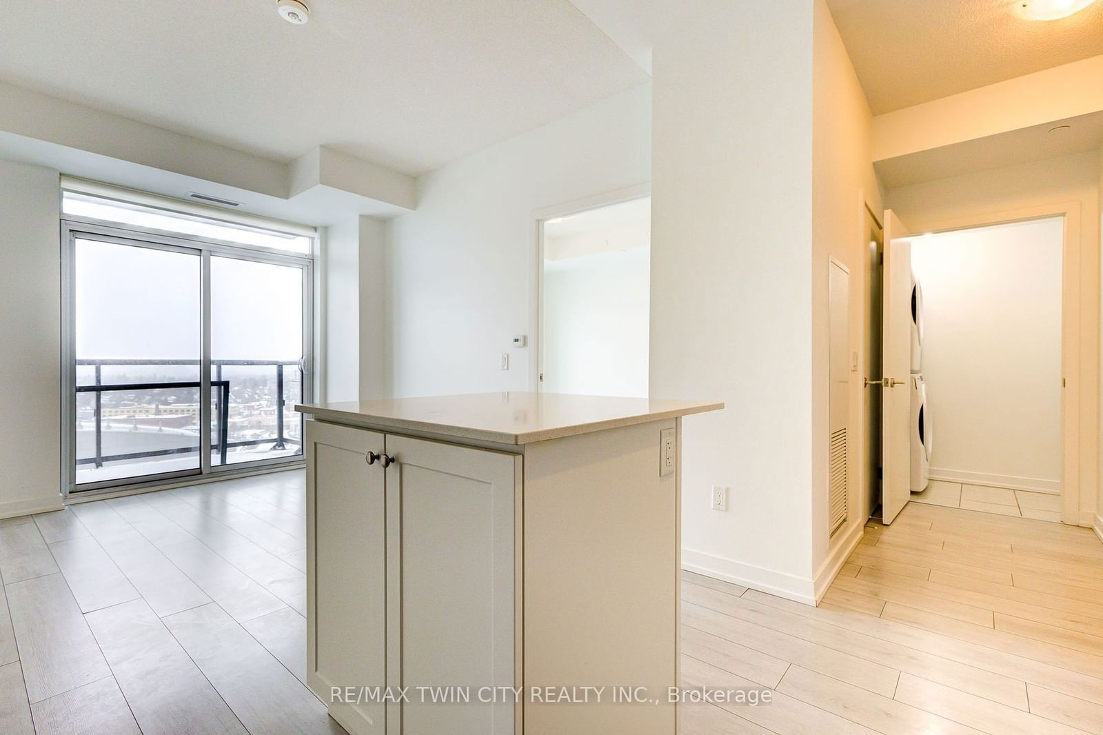 55 Duke St W, unit 1701 for sale