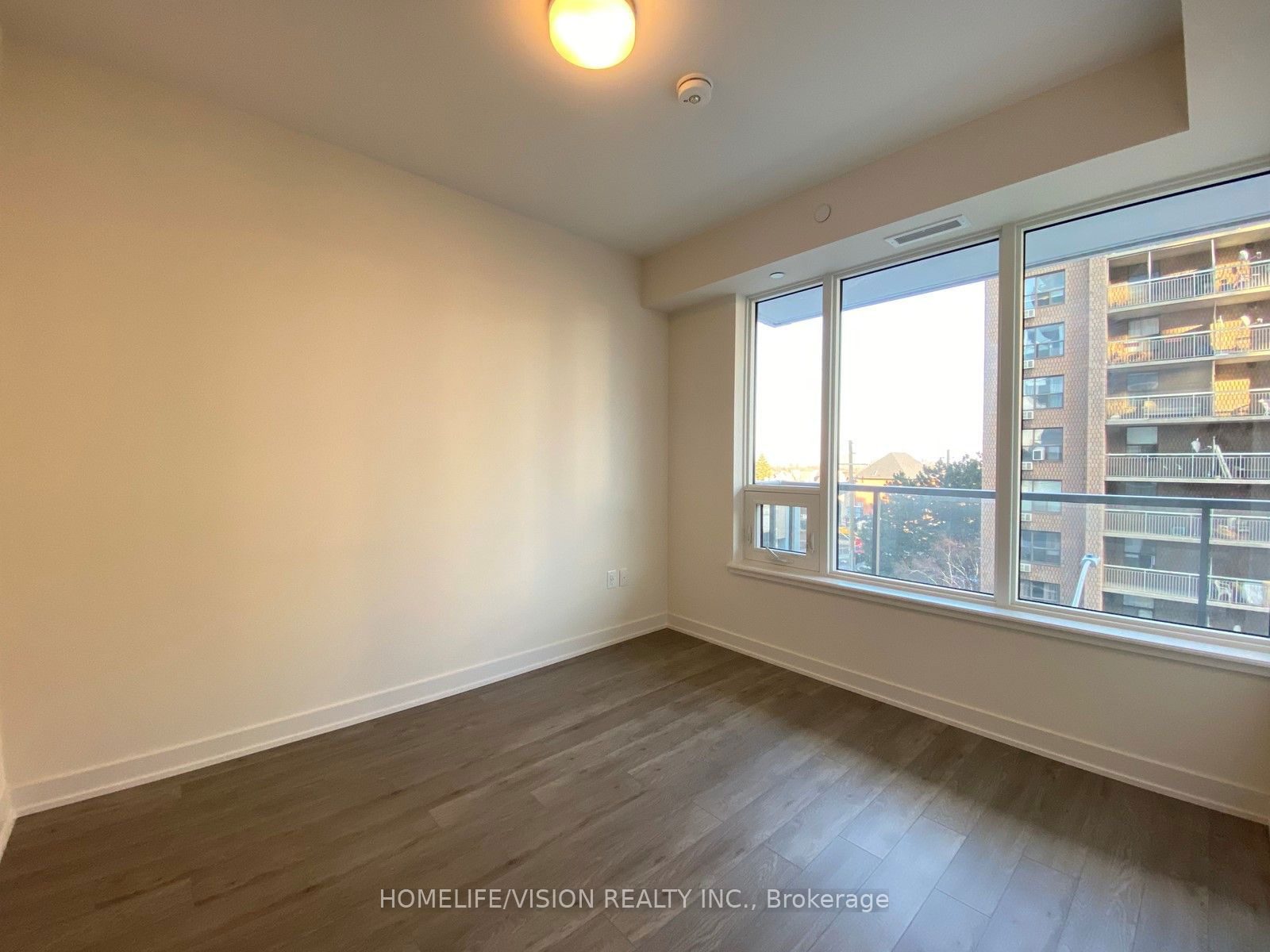 212 King William St, unit 804 for rent