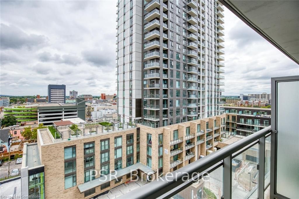 85 Duke St W, unit 806 for sale