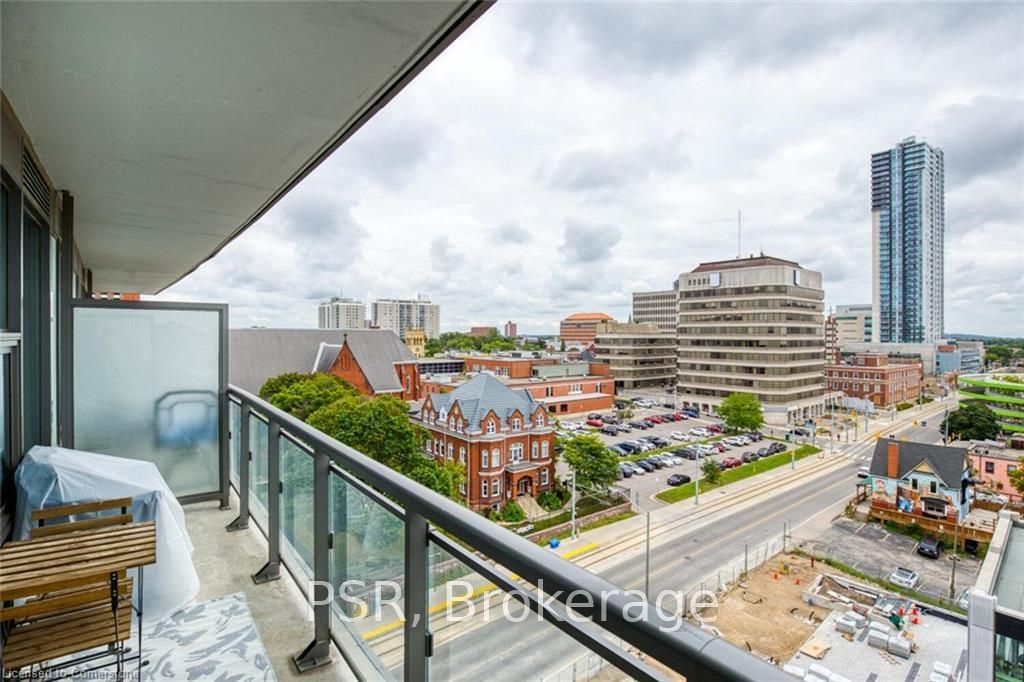 85 Duke St W, unit 806 for sale