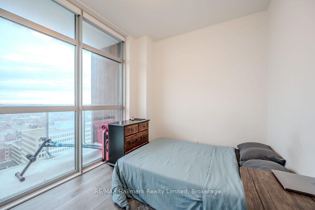 60 Frederick St, unit 2009 for rent