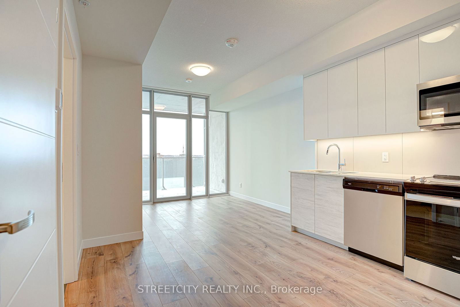 60 Frederick St, unit 1413 for rent