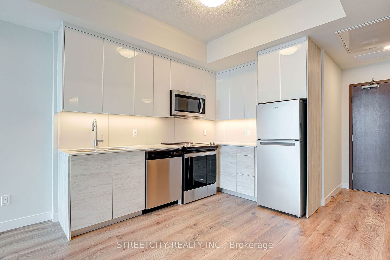 60 Frederick St, unit 1413 for rent