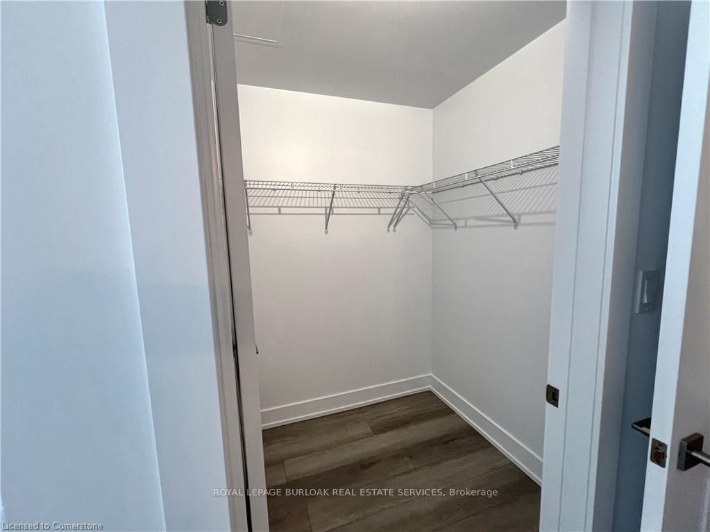 460 Dundas St E, unit 1002 for rent