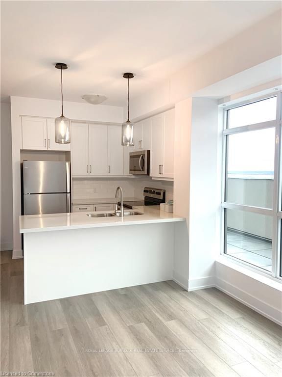 460 Dundas St E, unit 1002 for rent