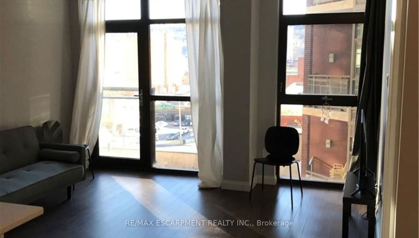 112 KING St E, unit 612 for rent