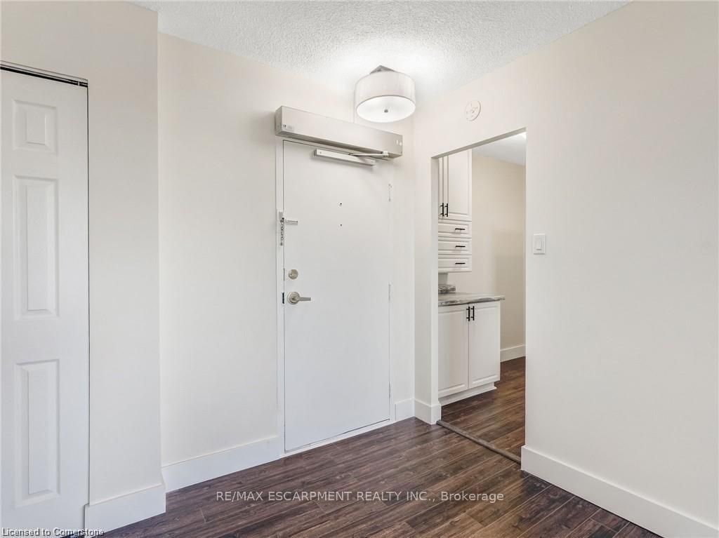 1966 Main St W, unit 1106 for sale