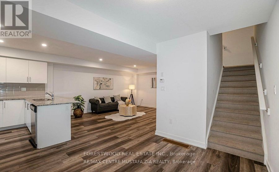 205 West Oak Tr S, unit 11 for rent