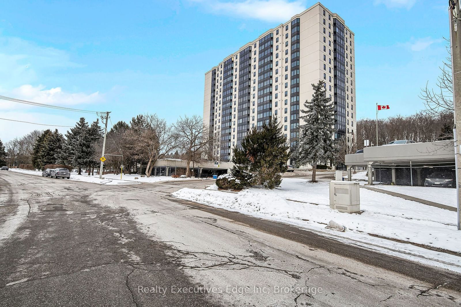 35 Green Valley Dr, unit 105 for sale