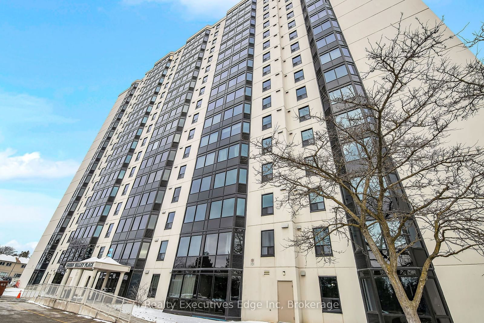 35 Green Valley Dr, unit 105 for sale