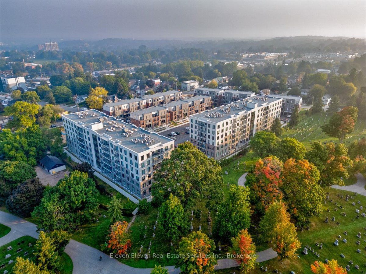 Spur Line Common Condos , Kitchener, Toronto