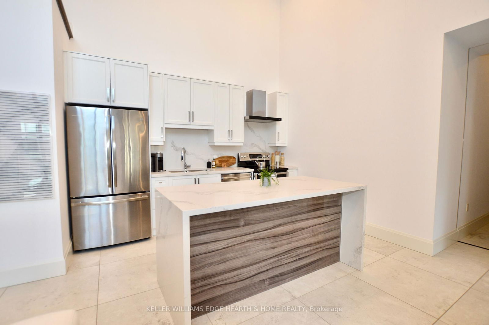 112 King St E, unit PH 6 for sale