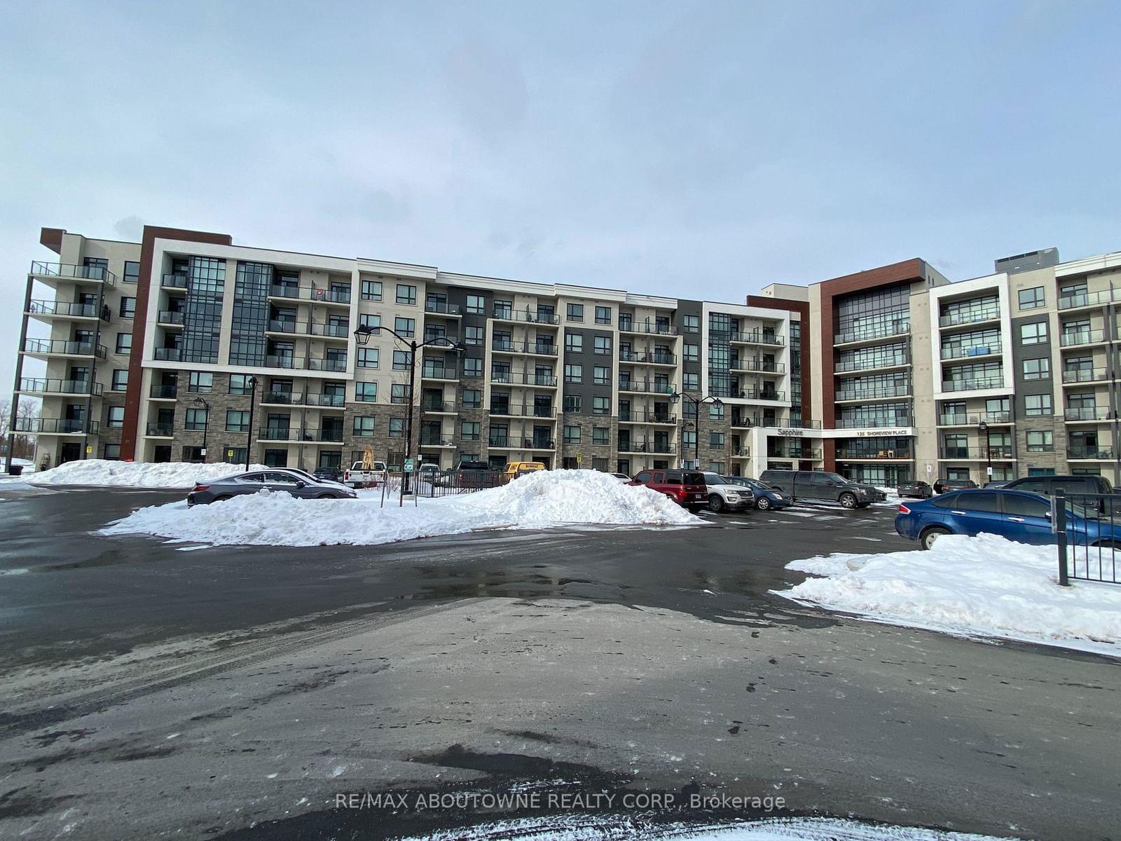 125 SHOREVIEW Pl, unit 611 for rent