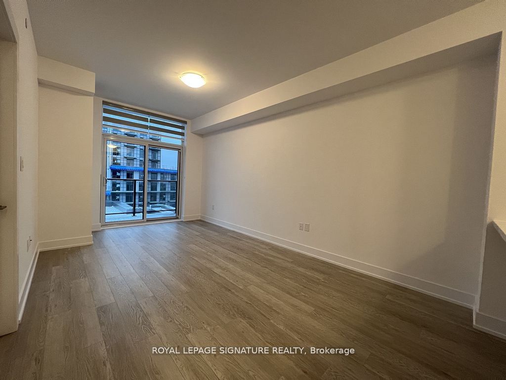 460 Dundas St E, unit 806 for rent