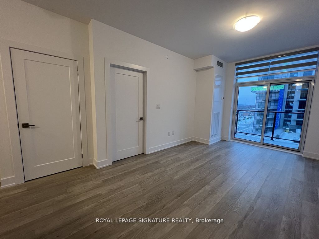 460 Dundas St E, unit 806 for rent