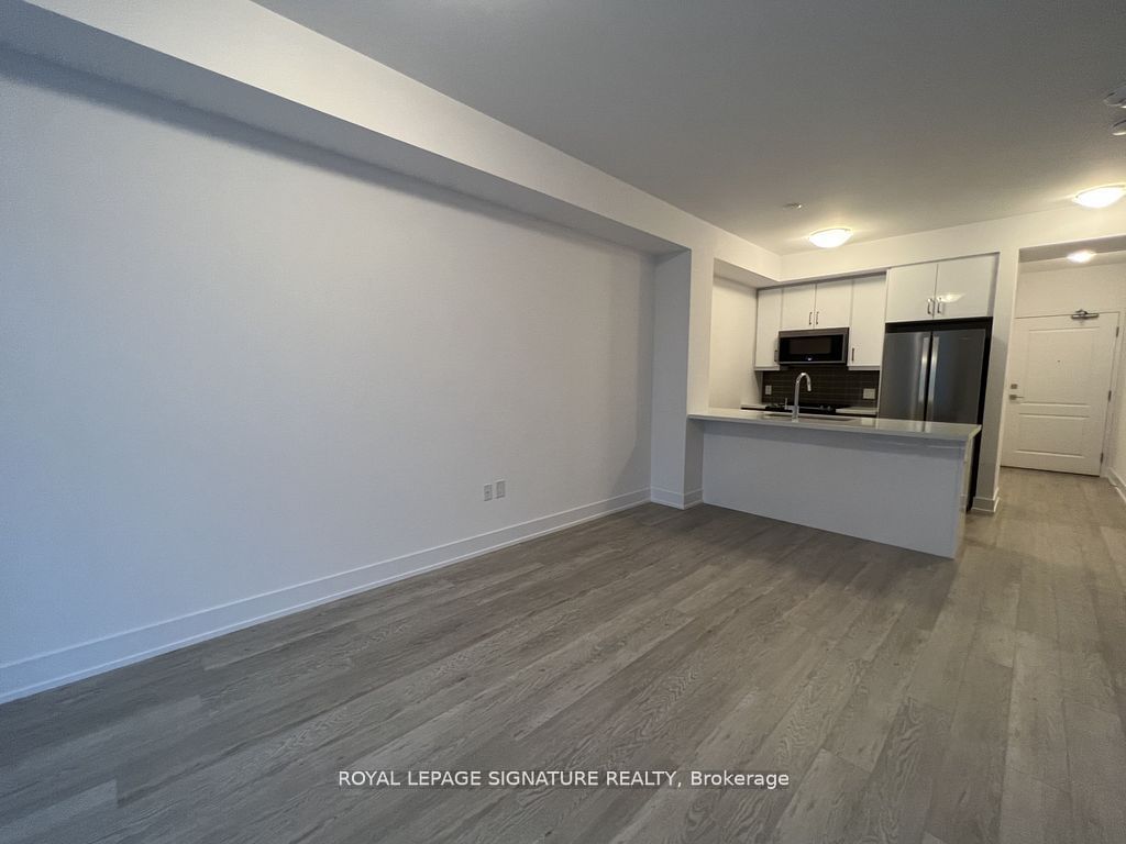 460 Dundas St E, unit 806 for rent