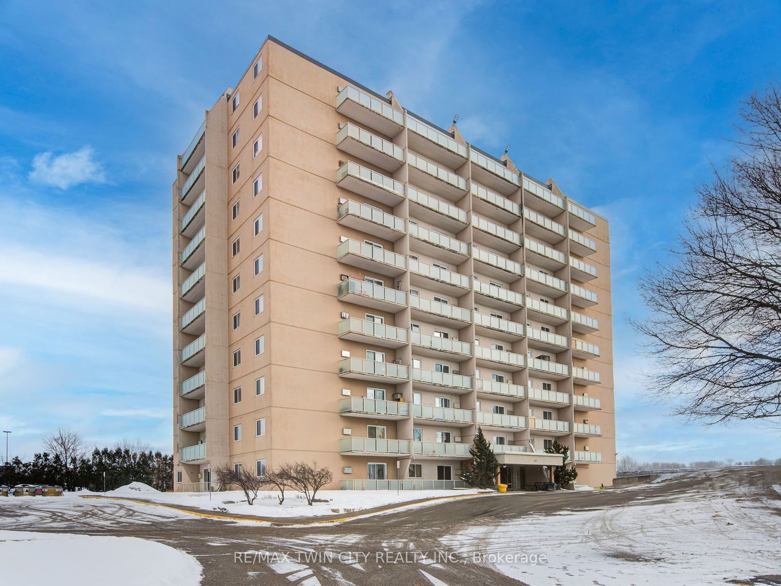 573 Mornington Ave, unit 707 for sale