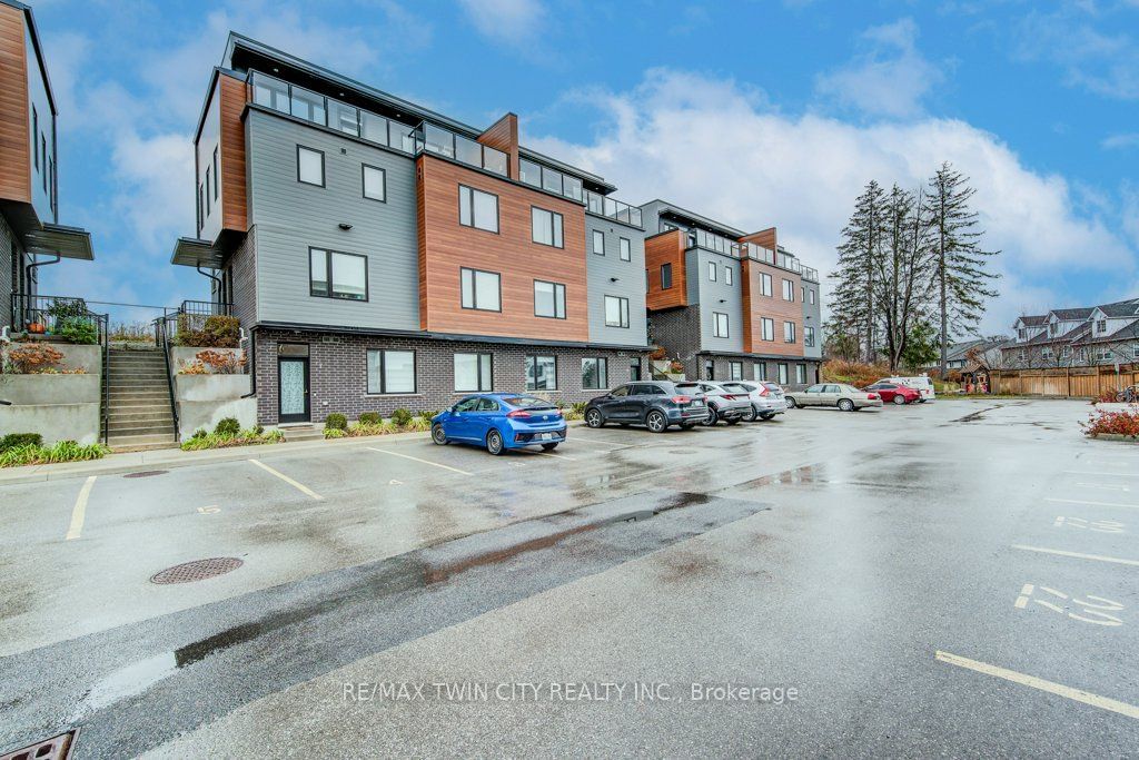 Pano Hillside Condo Towns, Waterloo, Toronto