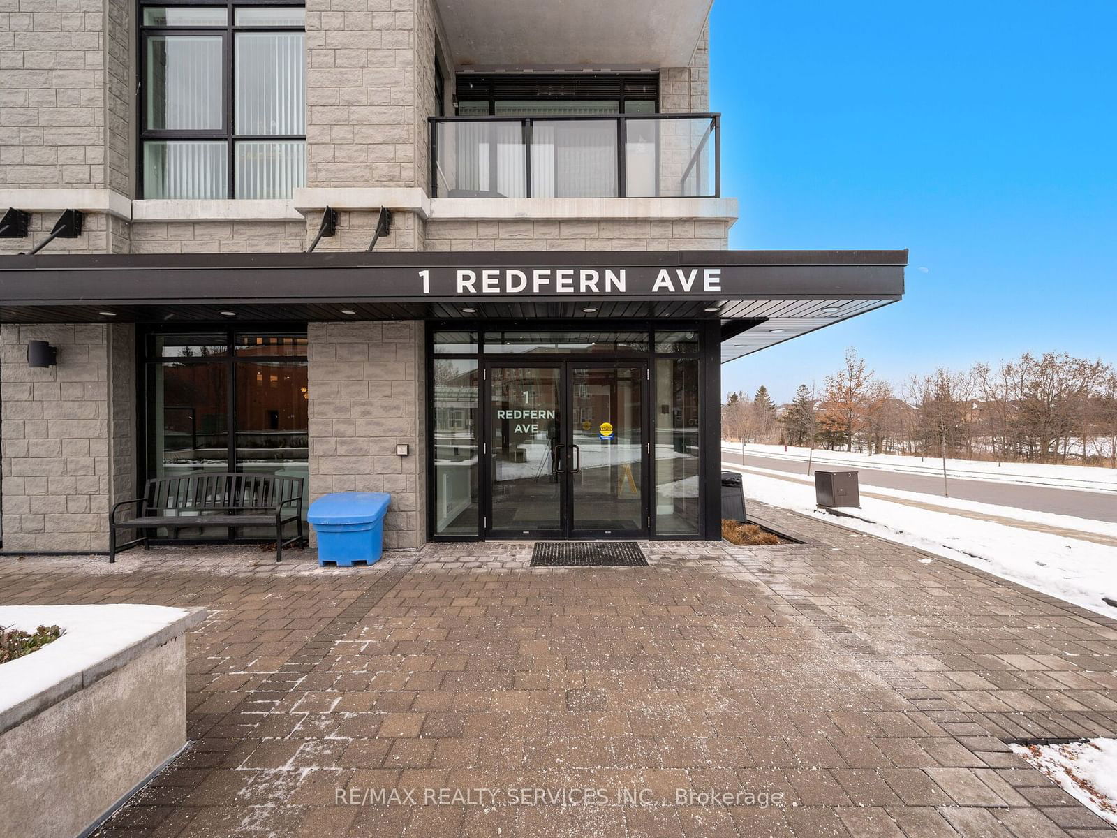 1 Redfern Ave, unit 416 for sale