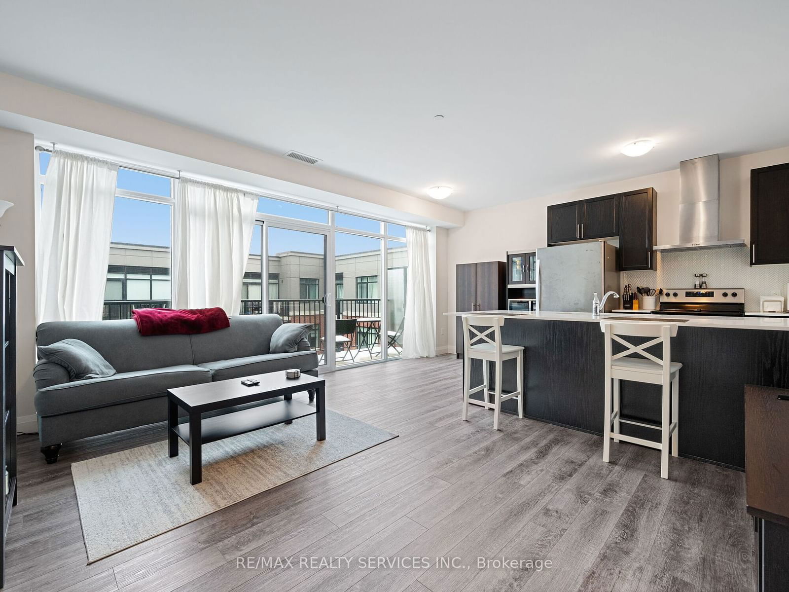 1 Redfern Ave, unit 416 for sale