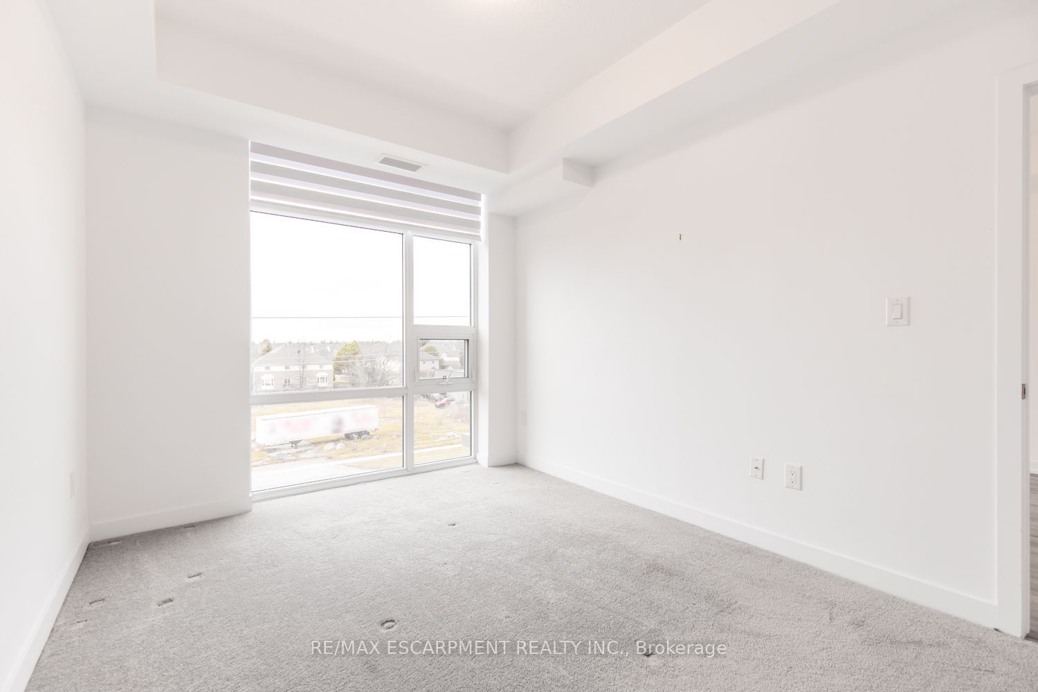 450 Dundas St, unit 407 for rent