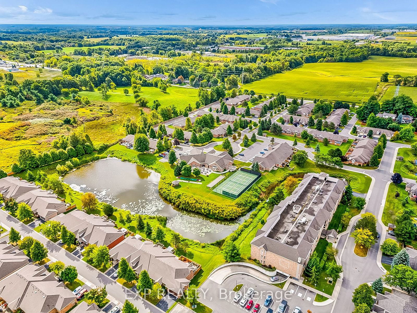 Twenty Place Community Townhomes, Hamilton, Toronto