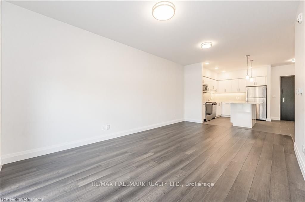 399 Queen St S, unit 414 for rent